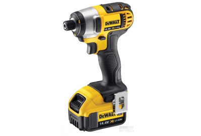 Шуруповерт DeWalt DCF835M2