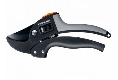 Секатор контактный Fiskars PowerStep с храповым механизмом (111670)