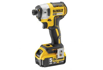 Шуруповерт DeWALT DCF887P2