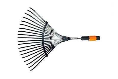 Грабли веерные Fiskars QuikFit