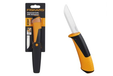 Нож универсальный с точилкой Fiskars